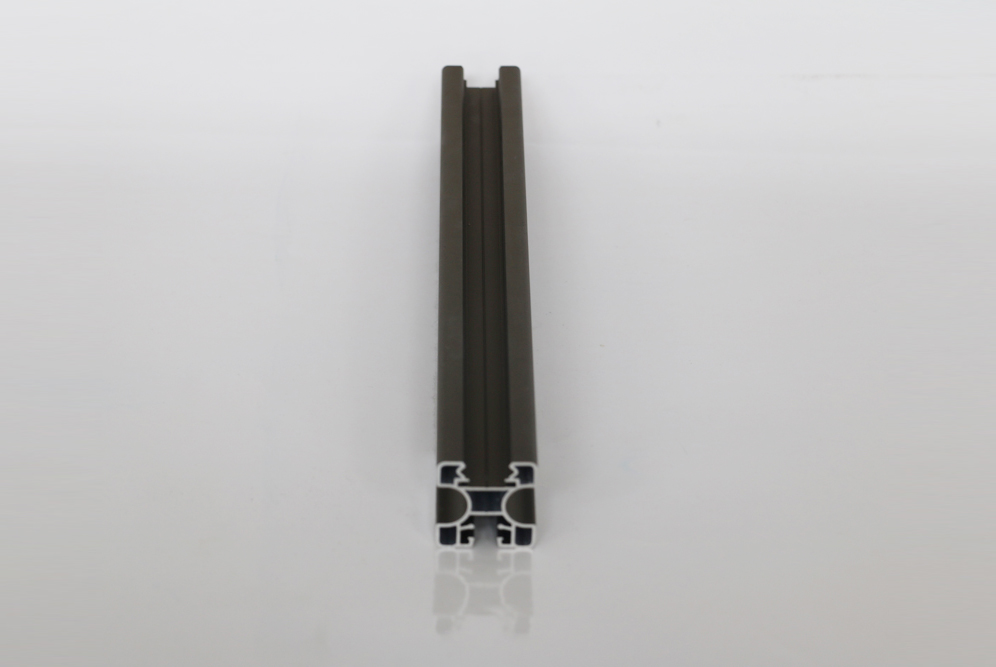 ɽ�������Ͳ�